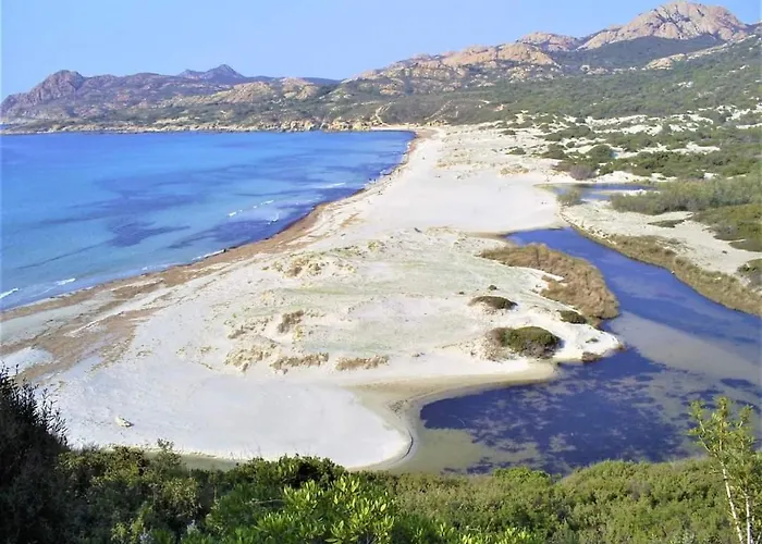 Vos A 3 Minutes De La * Belgodere (Corsica)